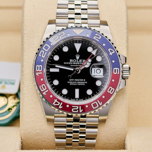 Adventure Series Master Gmt Red/Blue Watch